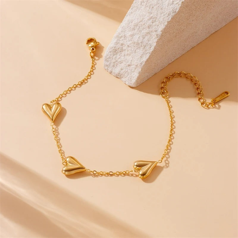 Bracelet Femme Chaine et Cœurs 3D