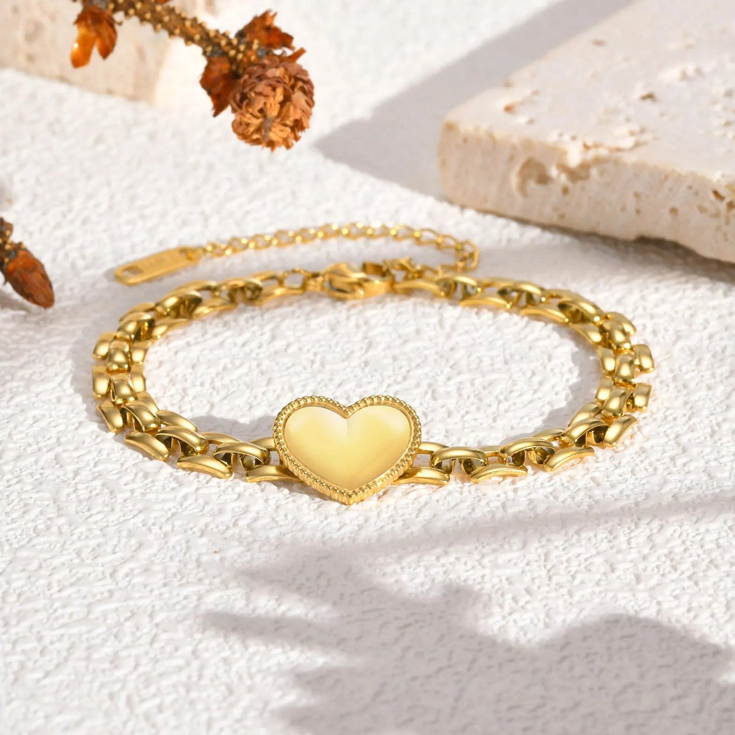 Bracelet Femme Chaîne Dorée Cœur Satiné