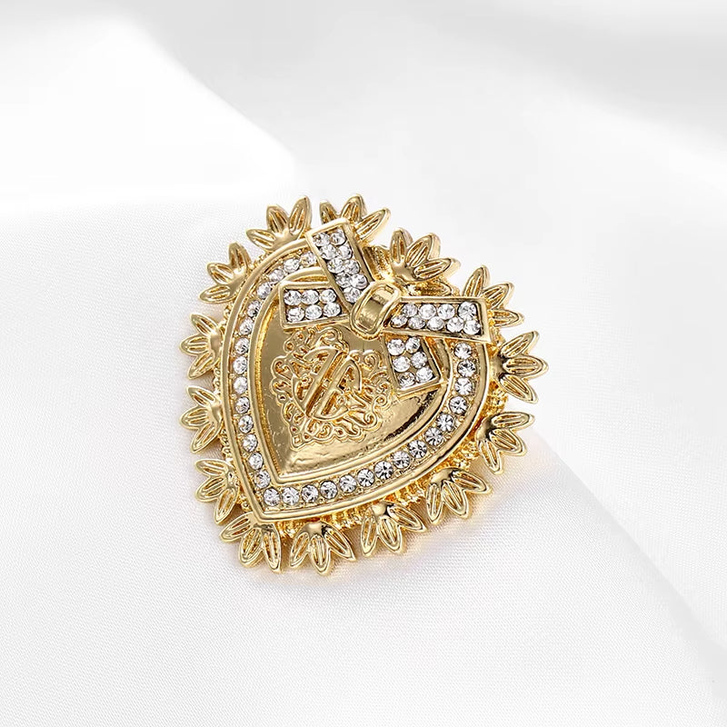 Broche Médaillon Coeur Doré
