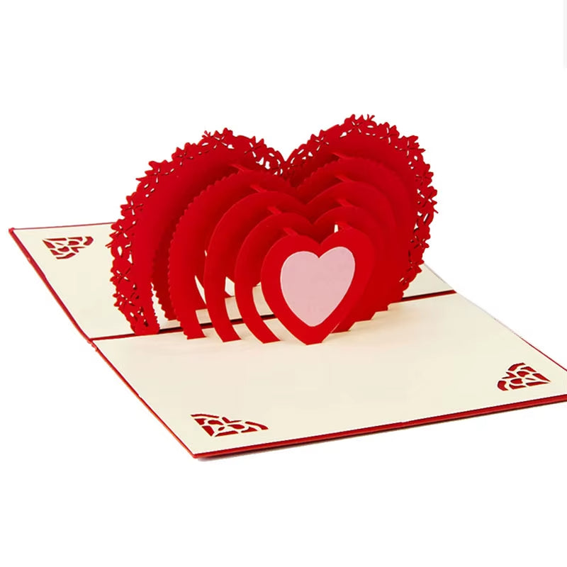 Carte 3D en Forme de Coeur sur fond blanc