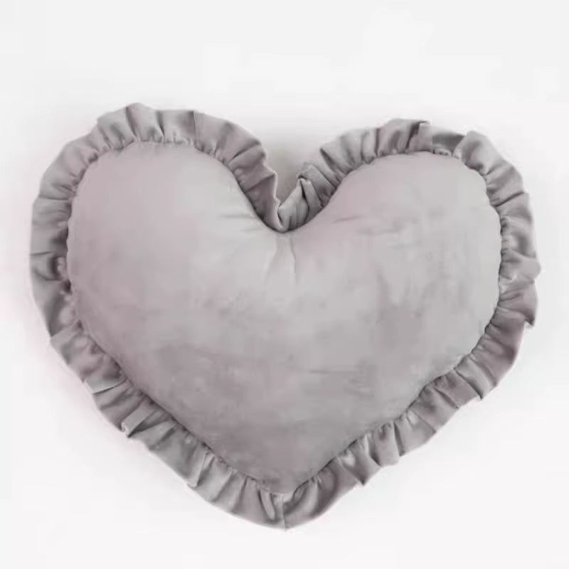Coussin en Forme de Coeur avec Volants