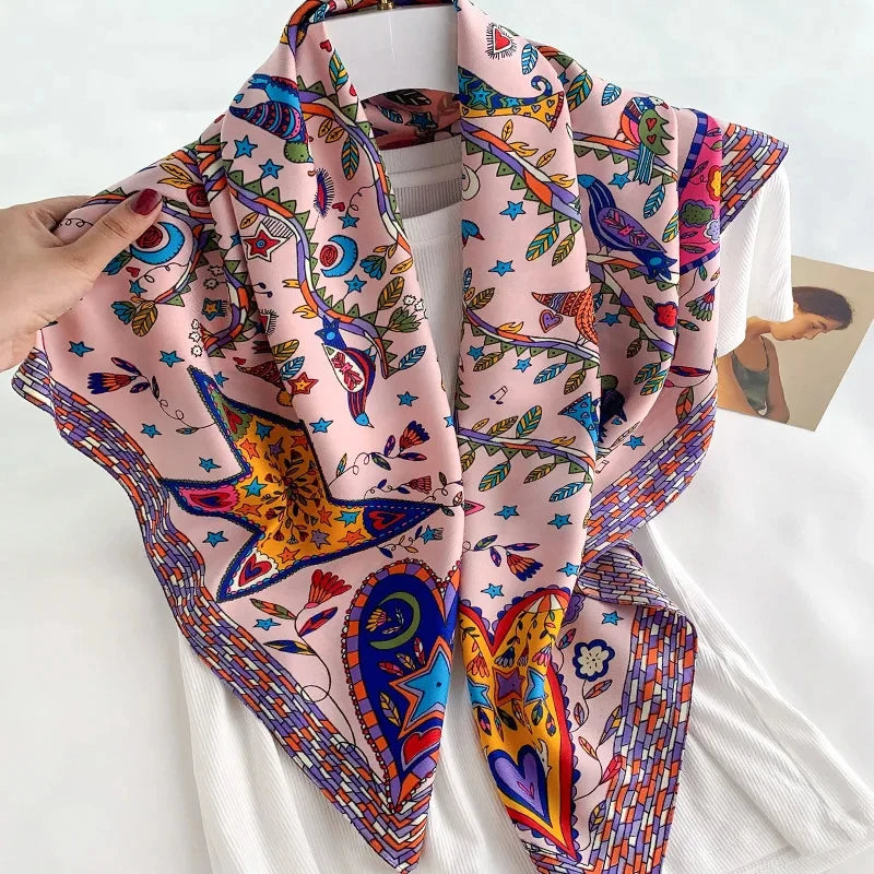 Foulard Femme Original et Coloré à Coeur sur un cintre