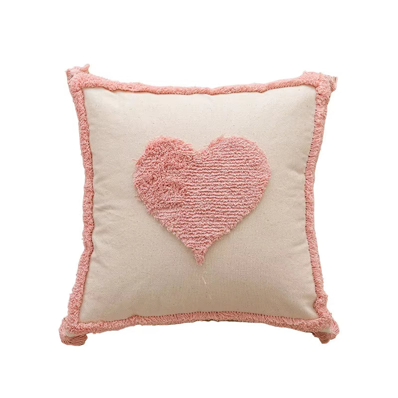 Housse de Coussin Motif Coeur Rose sur fond blanc