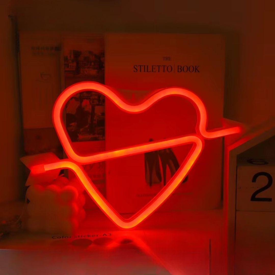 Lampe Neon Led Coeur Cupidon