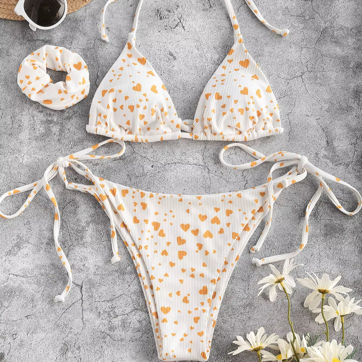 Maillot de Bain 2 pièces Coeur sur fond gris