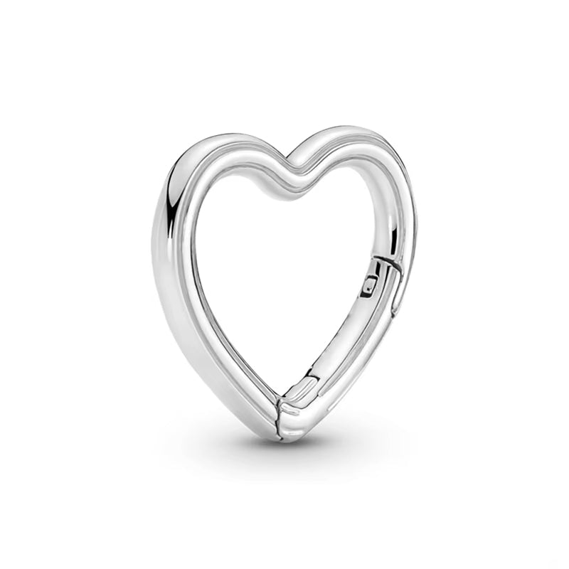 Pendentif Métal en Forme de Coeur sur fond blanc