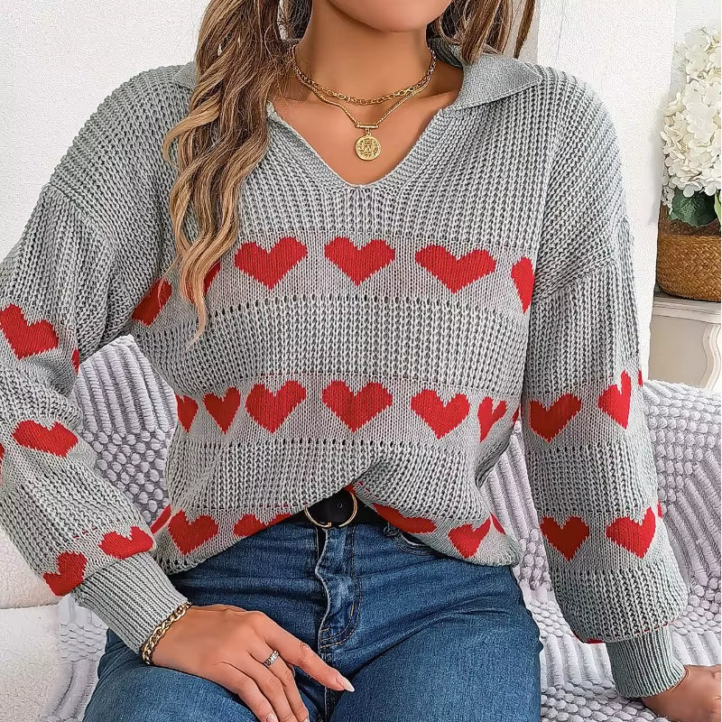 Pull Femme Ample à Coeurs sur une femme