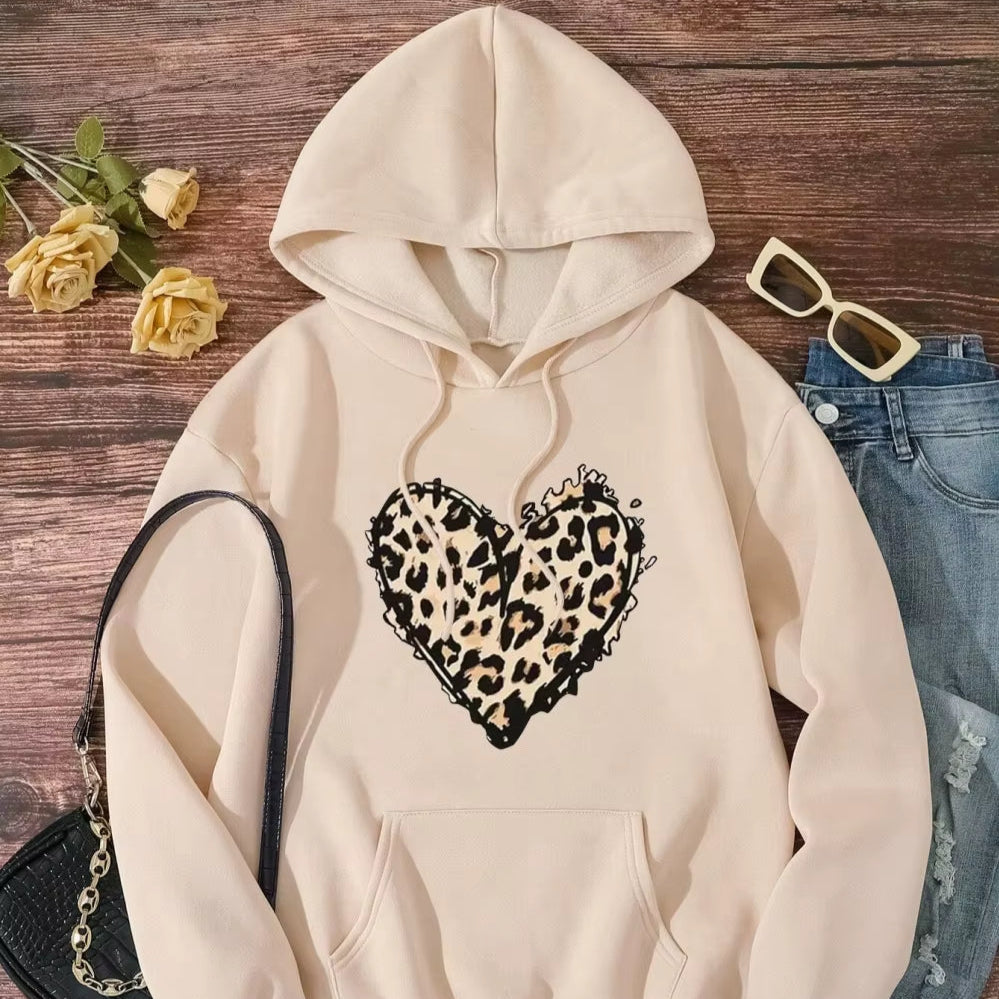 Sweat Femme avec Coeur Léopard sur fond marron