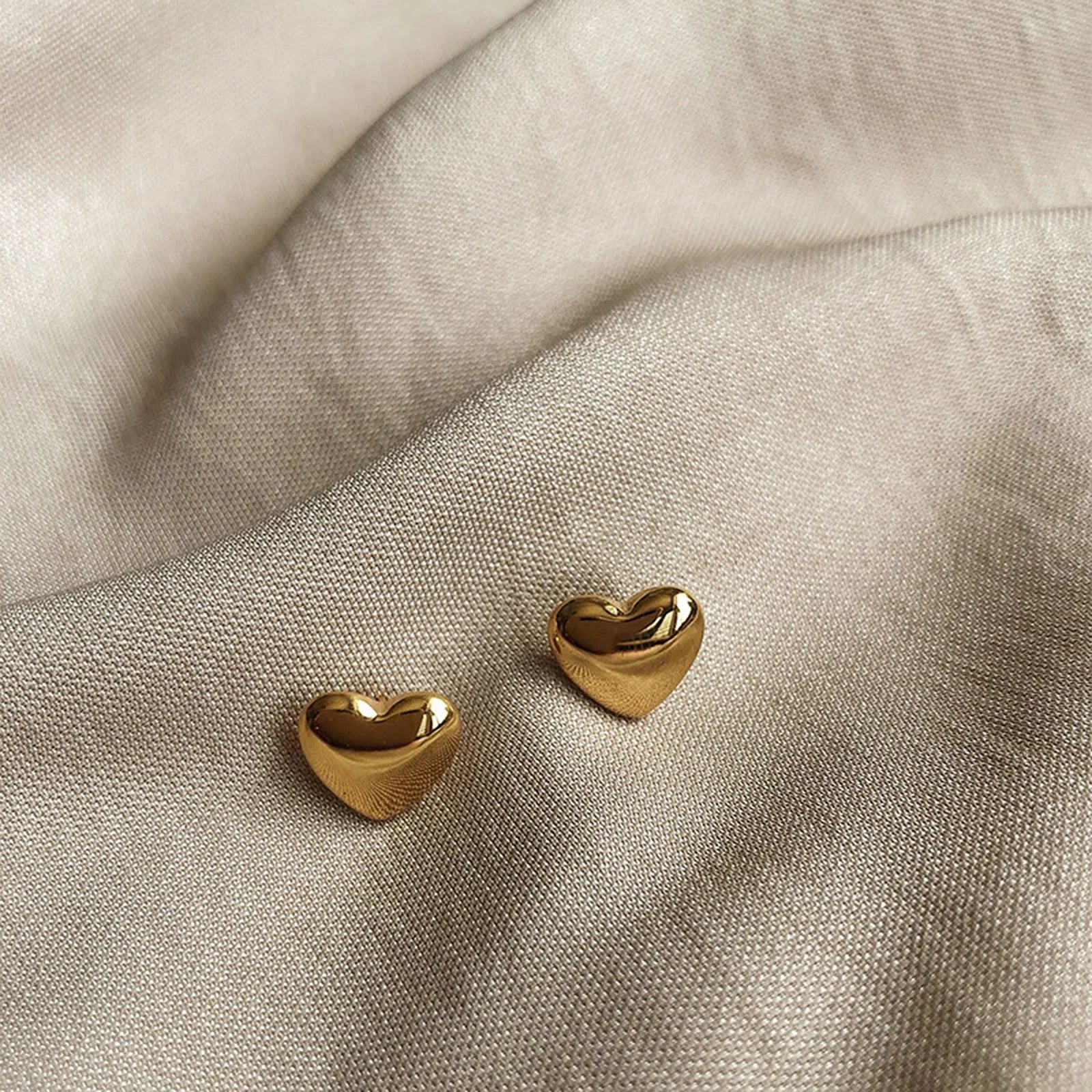 Boucle D'oreille Femme Cœur Minimaliste Doré