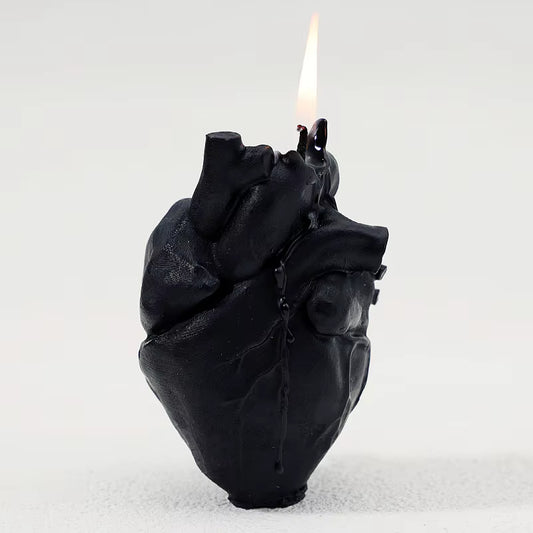 Bougie en Forme de Coeur Réaliste sur fond gris