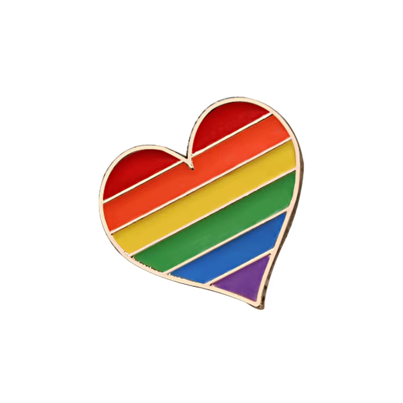 Broche Coeur Arc En Ciel sur fond blanc