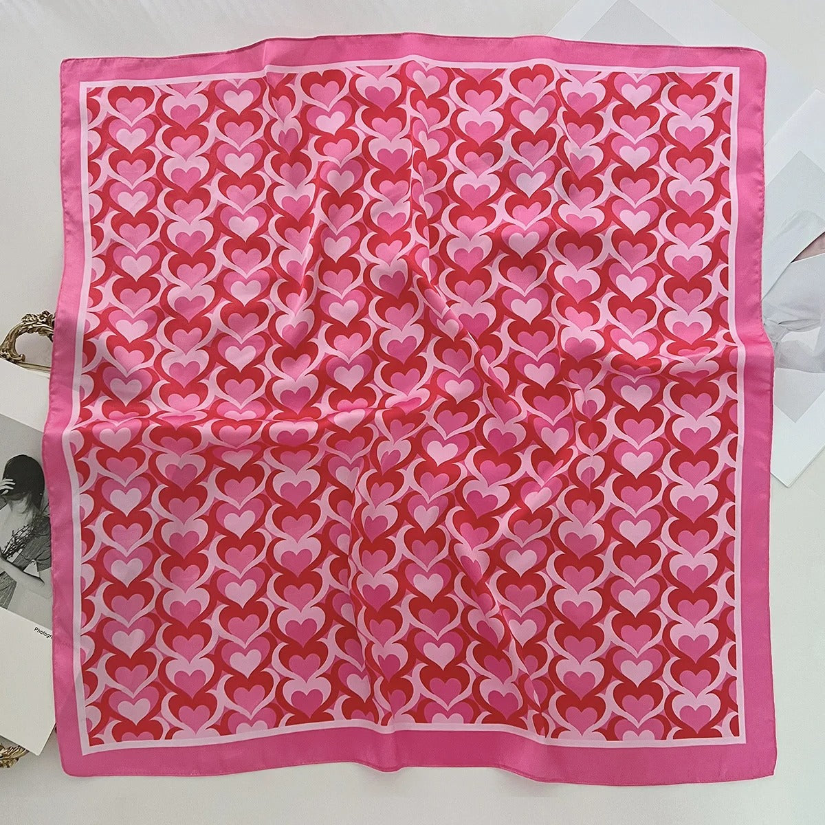 Foulard Femme Carrée Imprimée Cœurs