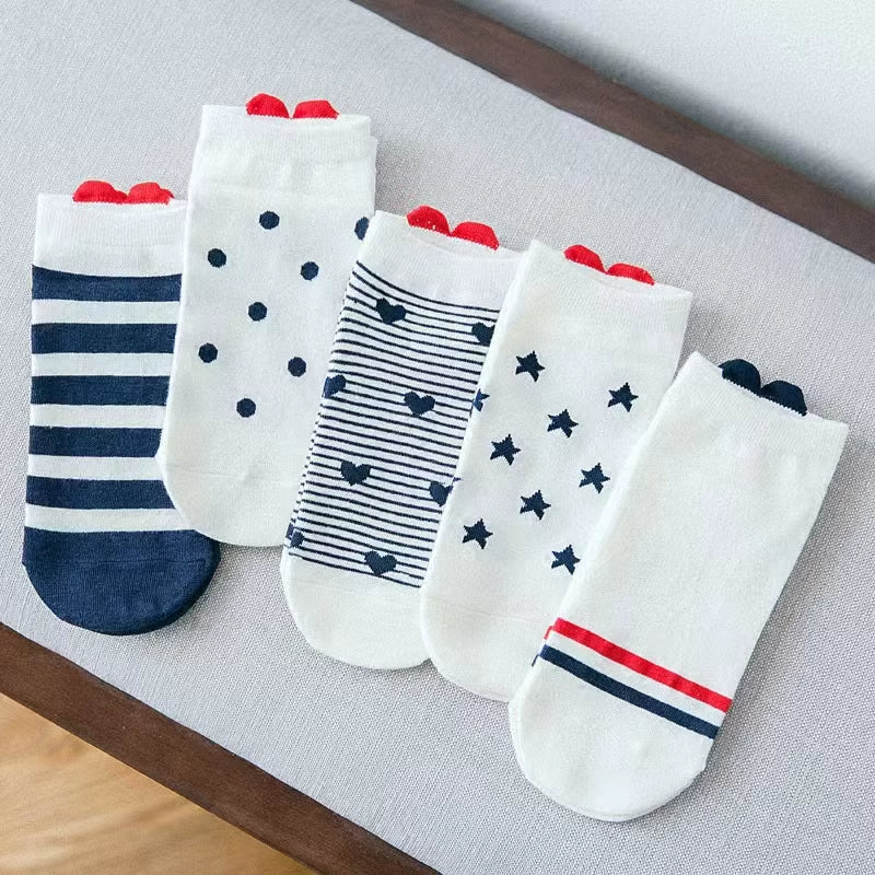 Lot de 5 Paires de Chaussettes en Coton Motif Coeur sur fond gris